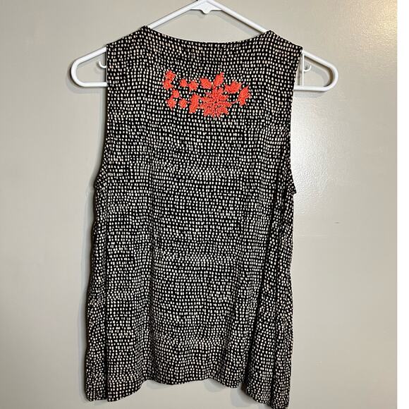 THML Embroidered Sleeveless Top - Picture 2 of 3